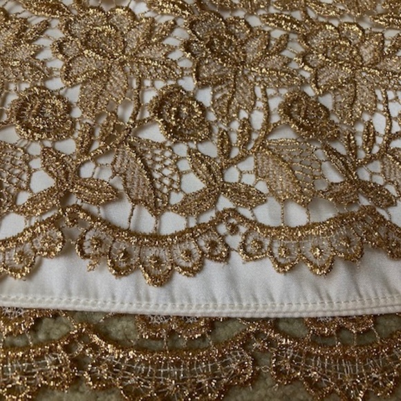 Milly Metallic Gold Lace Dress✨ - Picture 8 of 13